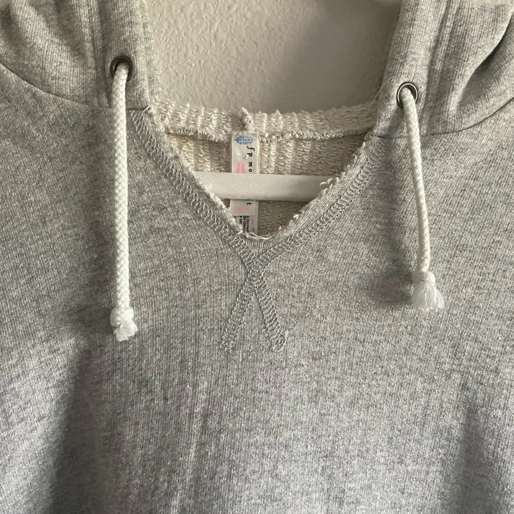 Free People Movement Swoop Crop Sleeveless Hoodie Women’s Medium Grey Athleisure - Picture 6 of 9